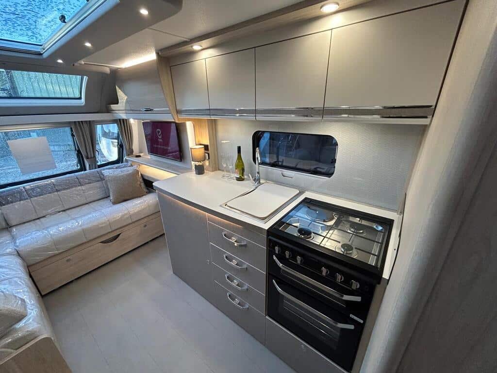 2026 Elddis Crusader Borealis **Demo Model** - Image 6