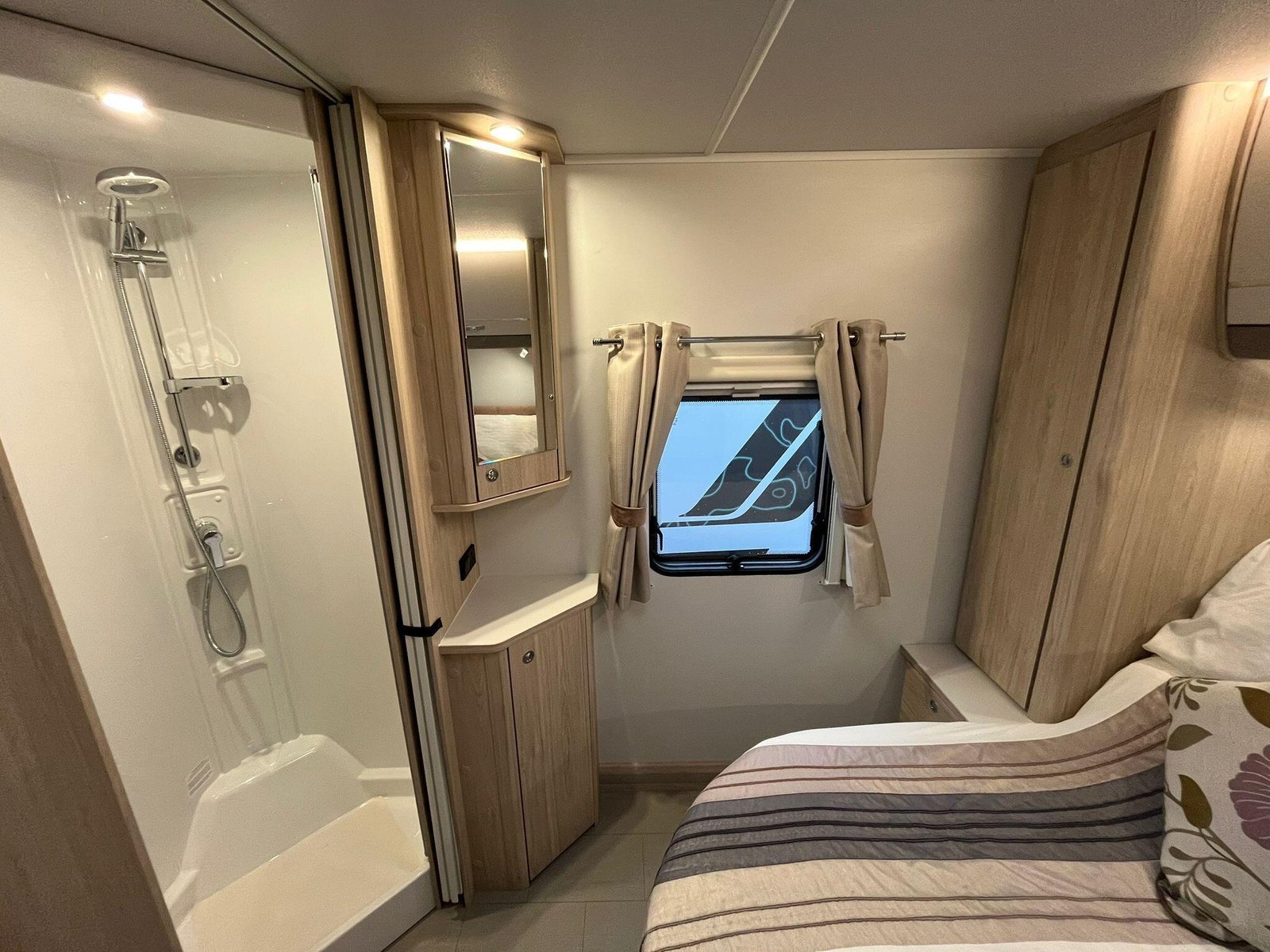 2025 Elddis Avante 550 - Image 28