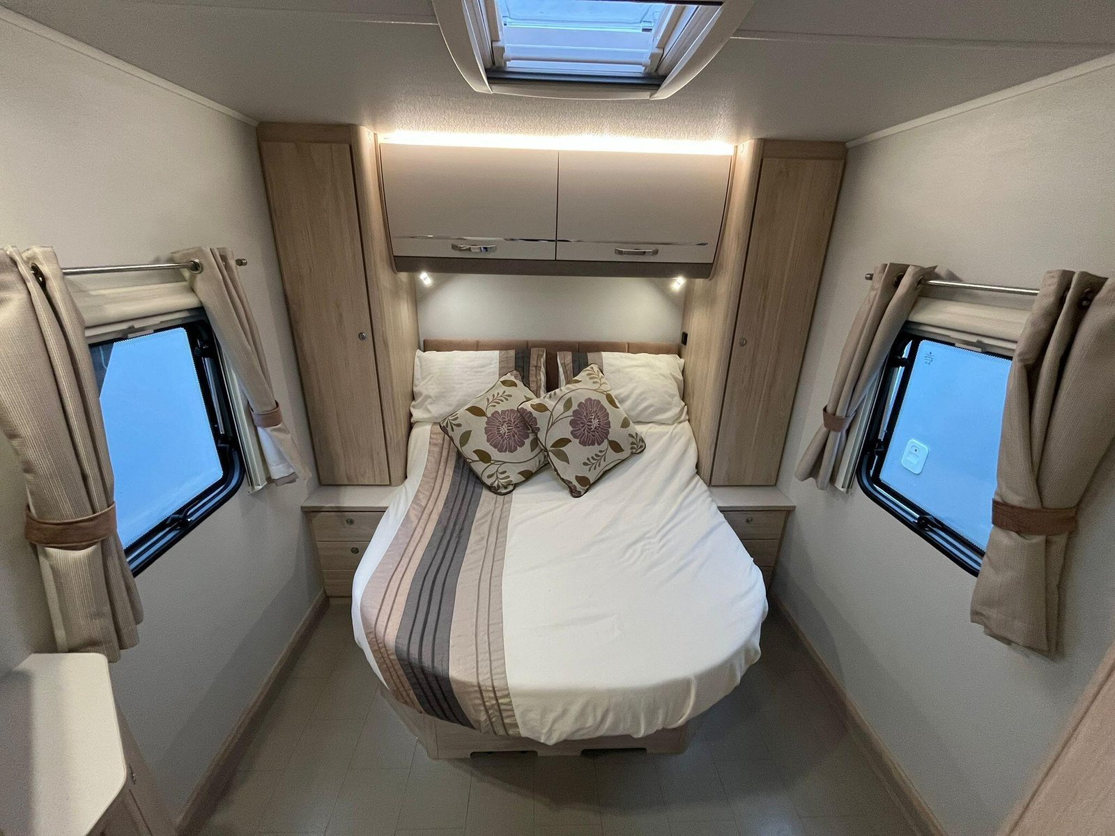 2025 Elddis Avante 550 - Image 24