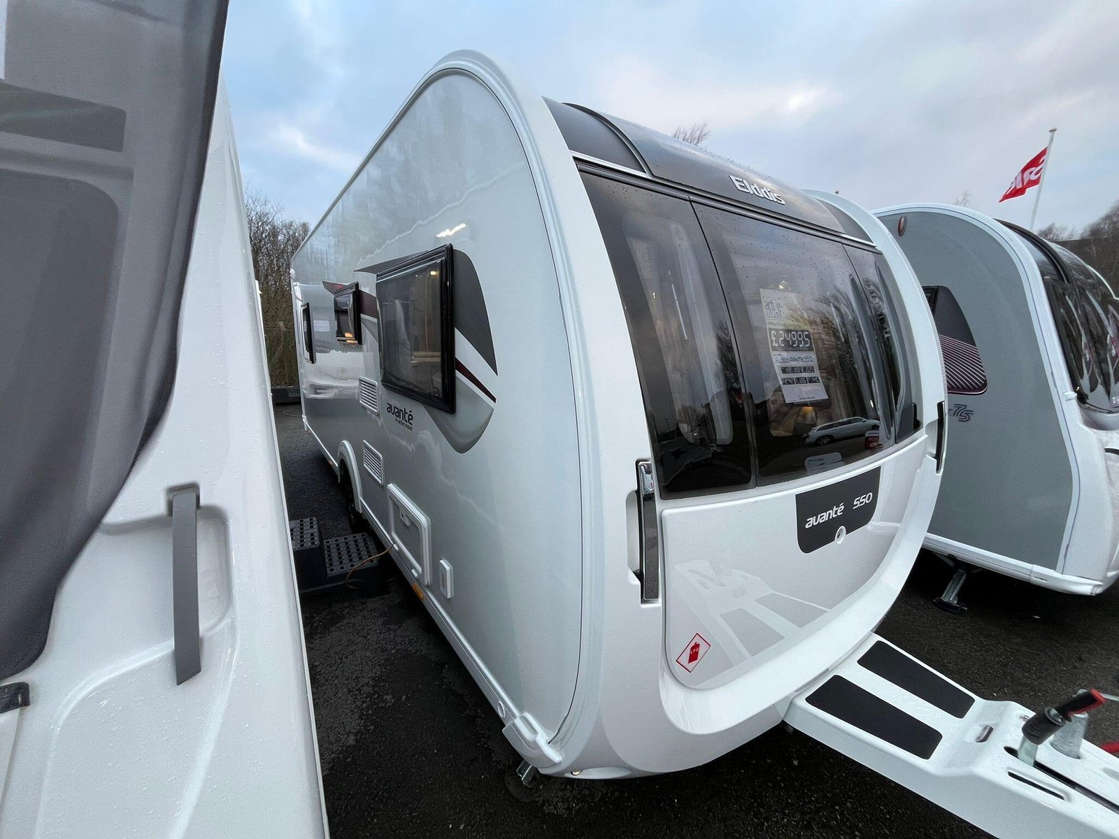 2025 Elddis Avante 550 - Image 2