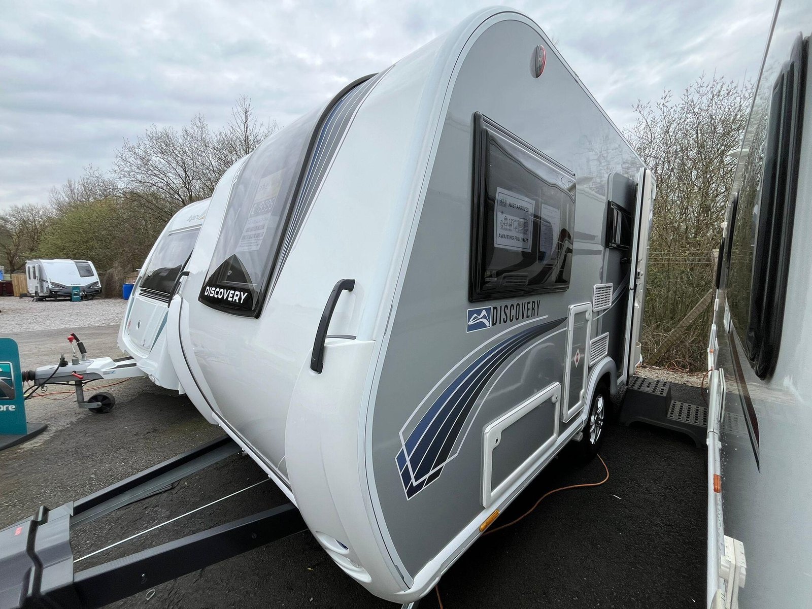 2025 Bailey Discovery D4-4L - Image 2