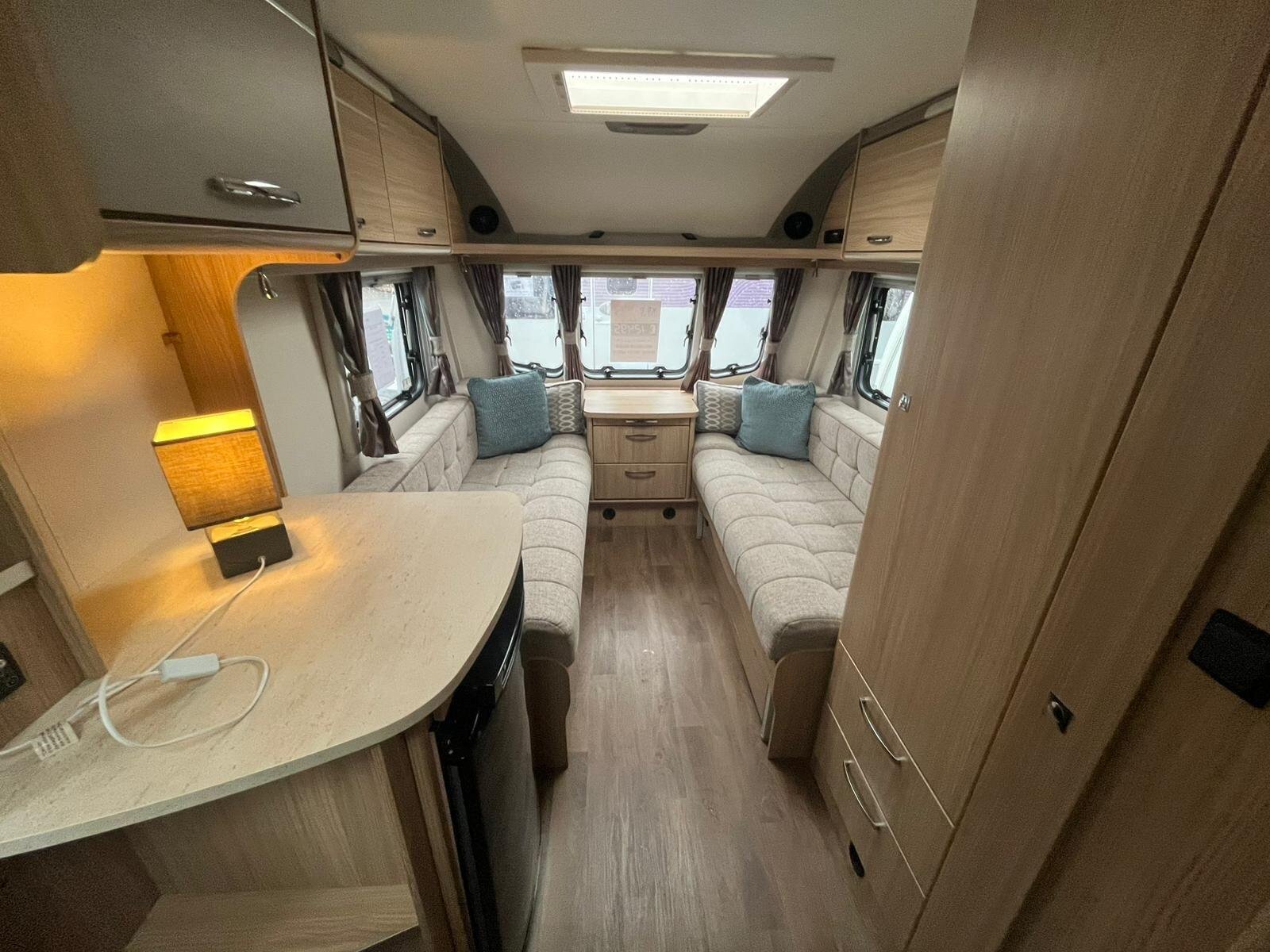 2016 Coachman Vision 380 - Image 4