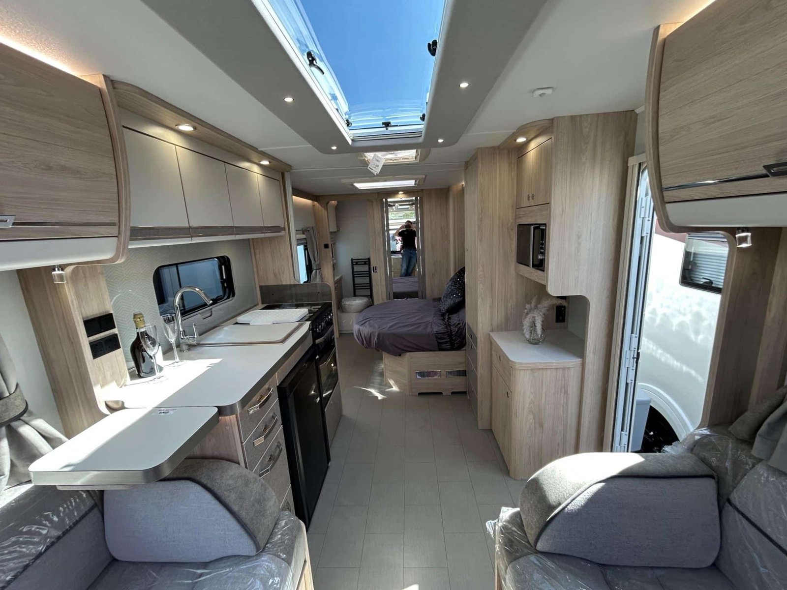 2025 Elddis Crusader Mistral 60th Anniversary Edition - Image 6