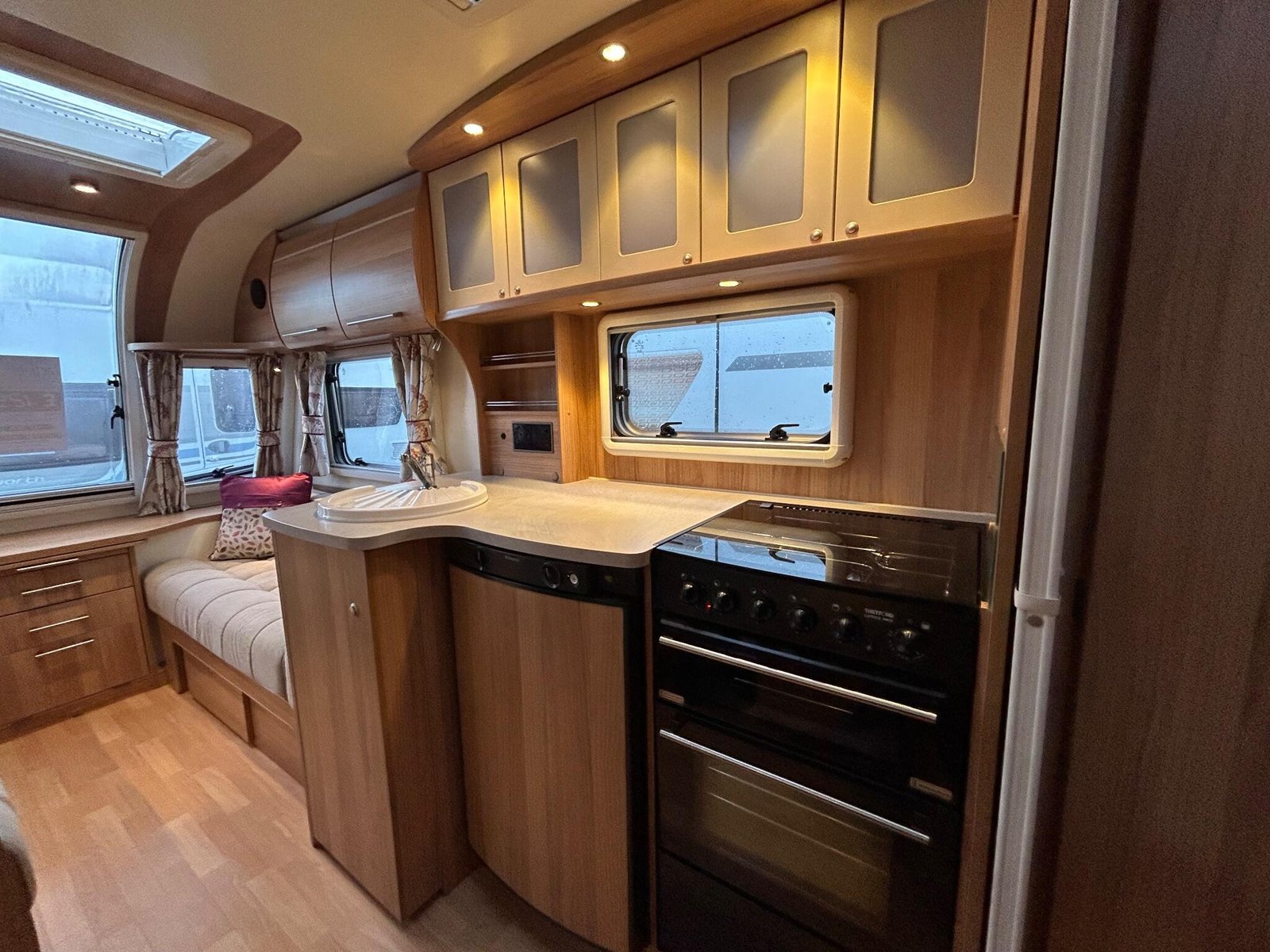 2015 Bailey Pegasus GT65 Verona - Image 8