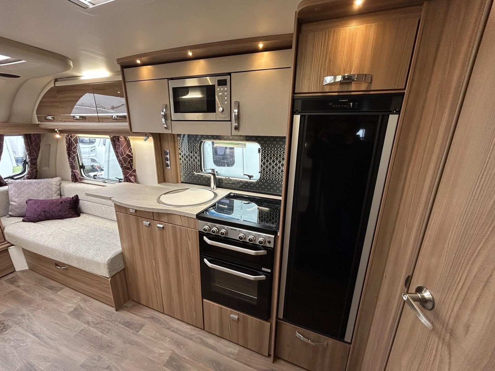 2020 Swift Challenger 480 LUX - Image 8