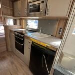 2015 Swift Challenger SE 625 image 10
