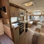 2015 Swift Challenger SE 625 image 13