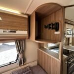 2015 Swift Challenger SE 625 image 16
