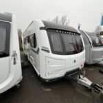 2020 Coachman VIP 545 image 2