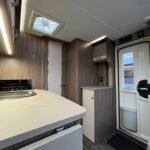 2020 Coachman VIP 545 image 15