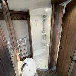 2020 Coachman VIP 545 image 17