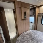 2020 Coachman VIP 545 image 21