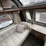 2021 Coachman VIP 460 image 10