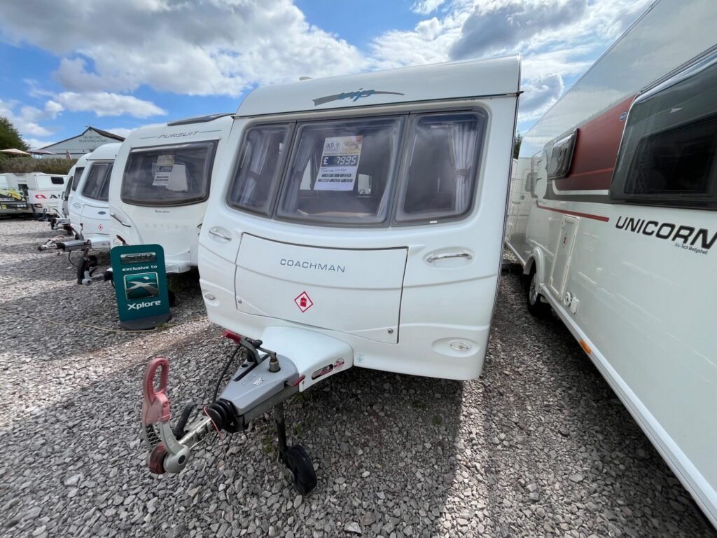 2009 Coachman VIP 520