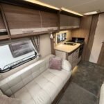 2021 Coachman VIP 460 image 12