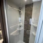 2021 Coachman VIP 460 image 20