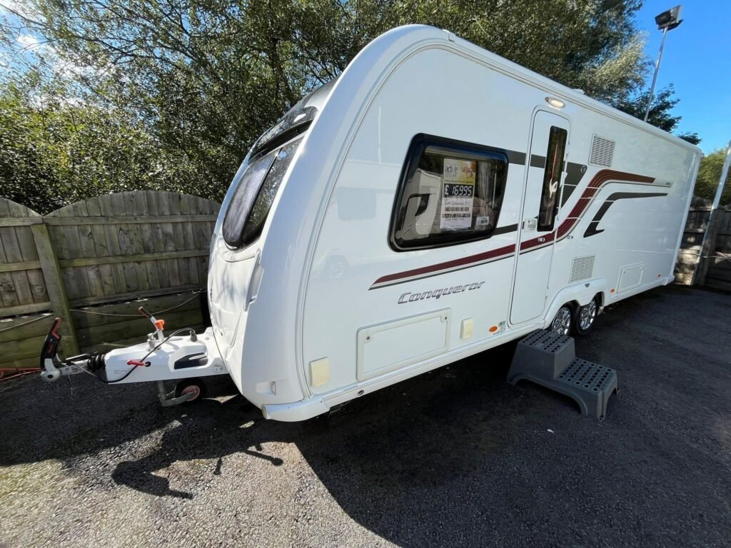 2015 Swift Conqueror 645