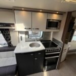 2017 Sterling Continental 645 image 8