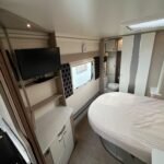 2017 Sterling Continental 645 image 13