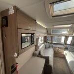 2019 Compass Casita 462 image 6